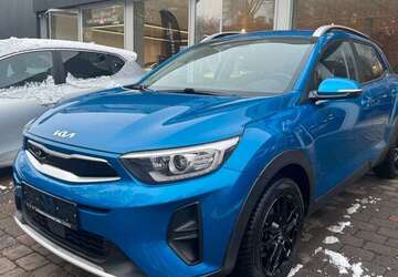 Kia Stonic 30.223 km 15.490 &euro; Dorsten 46282