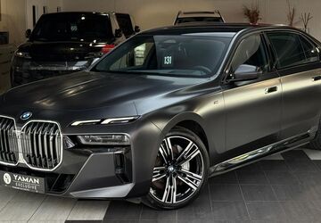 BMW i7 86.921 km 74.850 &euro; Mülheim an der Ruhr 45472