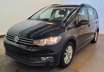 VW Touran 210.000 km 9.999 &euro; Bottrop 46236