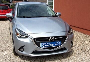 Mazda 2 26.700 km 11.850 &euro; Bottrop 46242