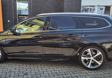 Peugeot 308 104.000 km 13.900 &euro; Oberhausen 46049