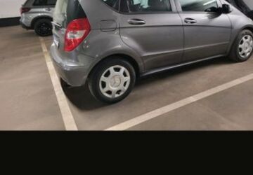 Mercedes-Benz A 160 170.000 km 4.550 &euro; Düsseldorf 40625