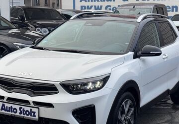 Kia Stonic 8.752 km 19.800 &euro; Oberhausen 46045