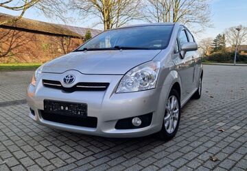 Toyota Corolla Verso 131.654 km 5.850 &euro; Oberhausen 46149