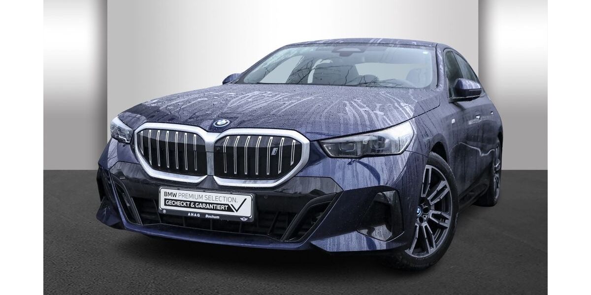 BMW i5 10.447 km 61.440 &euro; Bochum 44809