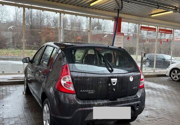 Dacia Sandero 188.583 km 2.500 &euro; Recklinghausen 45661