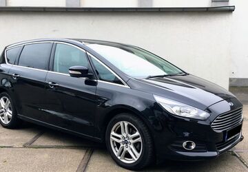 Ford S-Max 160.500 km 12.950 &euro; Bochum 44801