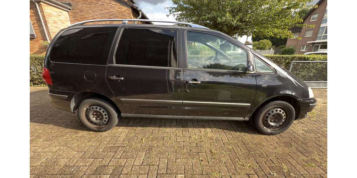 VW Sharan 319.000 km 2.900 &euro; Dinslaken 46535