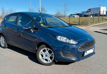 Ford Fiesta 115.969 km 5.000 &euro; Essen 45327