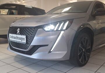 Peugeot 208 21.100 km 17.900 &euro; Essen 45127