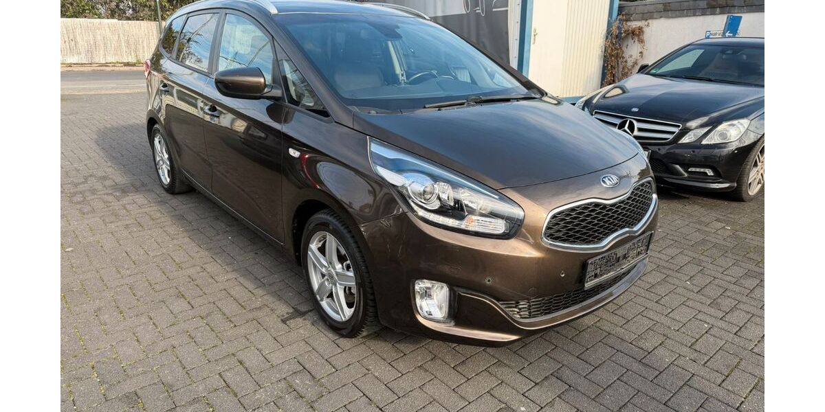 Kia Carens 114.200 km 7.500 &euro; Düsseldorf 40627