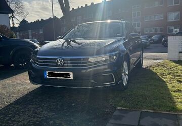 VW Passat Variant 185.000 km 14.000 &euro; Krefeld 47829