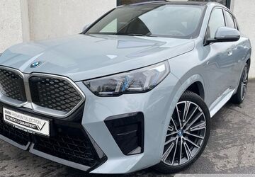 BMW iX2 21.664 km 53.440 &euro; Essen 45134