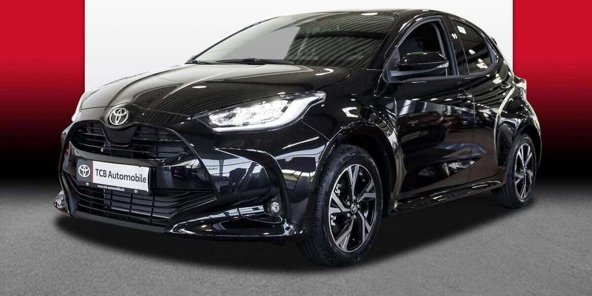 Toyota Yaris 1.010 km 27.489 &euro; Marl 45772