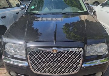 Chrysler 300C 345.000 km 3.000 &euro; Krefeld 47798