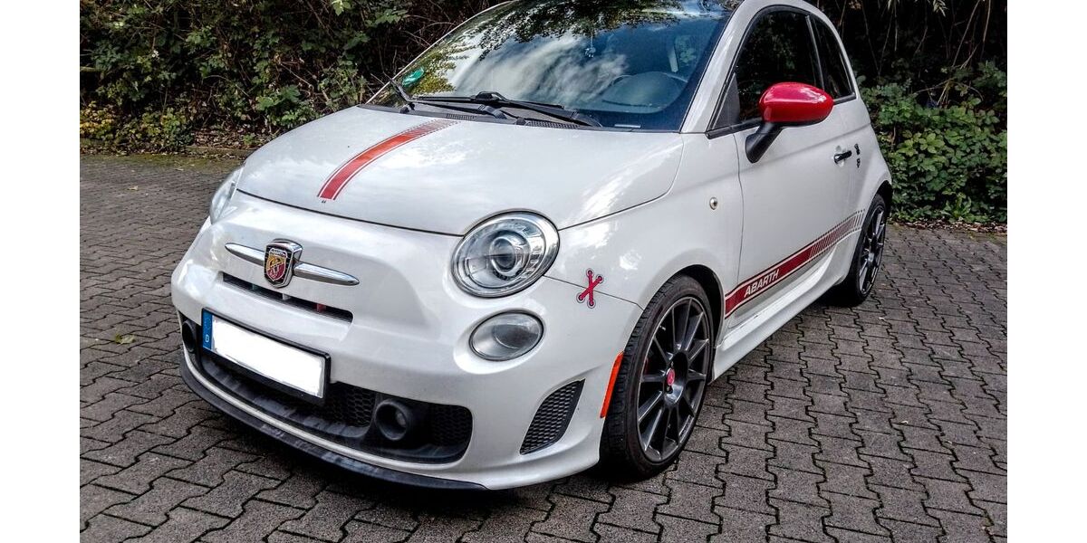 Abarth 595C 74.000 km 15.800 &euro; Gelsenkirchen 45884