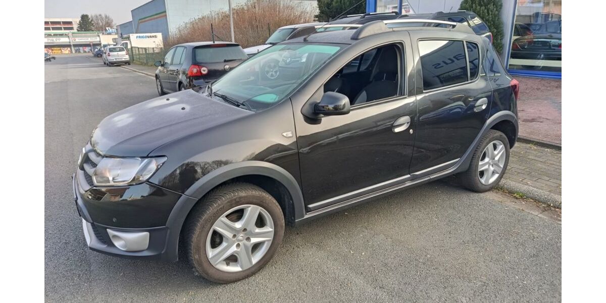 Dacia Sandero 89.000 km 5.900 &euro; Recklinghausen 45659