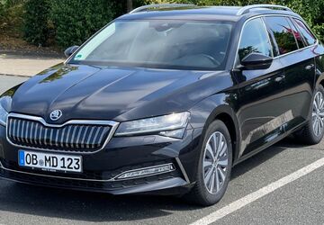 Skoda Superb 124.000 km 21.000 &euro; Oberhausen 46145