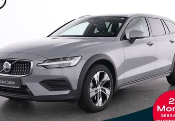 Volvo V60 Cross Country 27.626 km 33.990 &euro; Essen-Kray 45309