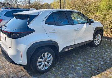 Toyota Yaris Cross 22.000 km 21.999 &euro; Ratingen 40882