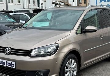 VW Touran 99.224 km 9.950 &euro; Oberhausen 46045