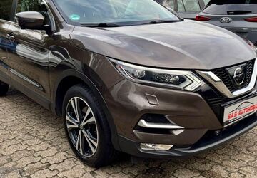 Nissan Qashqai 108.320 km 15.200 &euro; Moers 47445