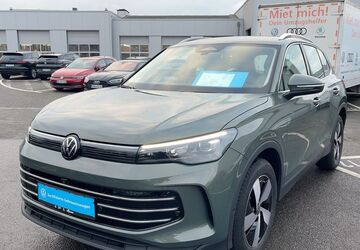 VW Tiguan 1.980 km 42.450 &euro; Duisburg 47178