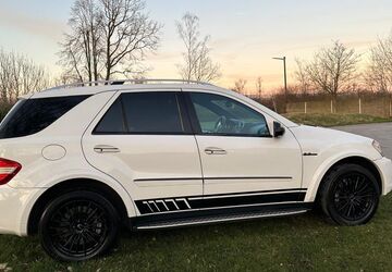 Mercedes-Benz ML 63 AMG 290.000 km 17.999 &euro; Gelsenkirchen 45884