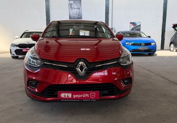 Renault Clio 42.019 km 10.999 &euro; Oberhausen 46149