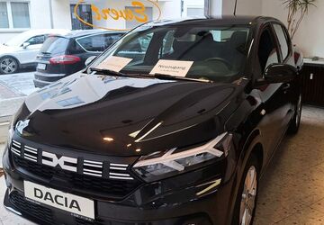 Dacia Sandero 26.000 km 15.980 &euro; Oberhausen 46045