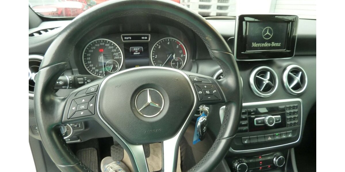 Mercedes-Benz A 180 CDI Style Sportsitze Klima Navi Alu Kamera 87.000 km 14.900 &euro; Ratingen 40885