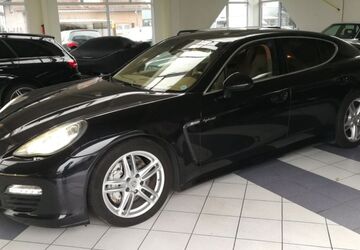 Porsche Panamera 99.000 km 26.990 &euro; Recklinghausen 45659