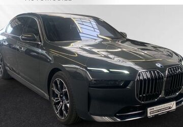 BMW 750 37.670 km 90.900 &euro; Moers 47441