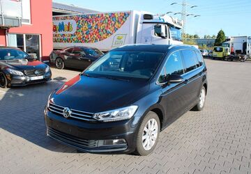 VW Touran 102.565 km 16.999 &euro; Marl 45768