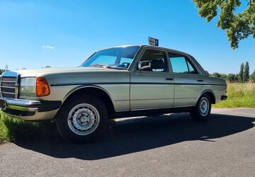 Mercedes-Benz 200 187.000 km 8.500 &euro; Recklinghausen 45665