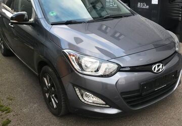 Hyundai i20 84.000 km 7.750 &euro; Mülheim an der Ruhr 45481