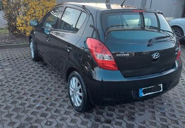 Hyundai i20 130.000 km 3.300 &euro; Oberhausen 46117