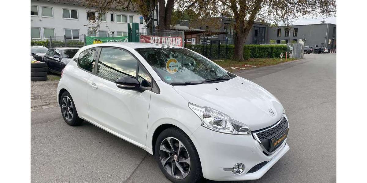 Peugeot 208 43.000 km 7.300 &euro; Essen 45239