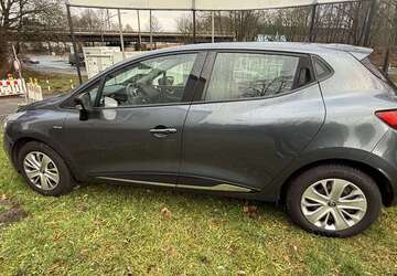 Renault Clio 122.000 km 6.900 &euro; Gelsenkirchen 45899