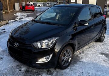 Hyundai i20 151.500 km 5.900 &euro; Moers 47441