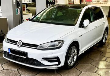 VW Golf 221.000 km 9.500 &euro; Essen 45329