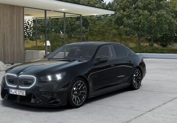 BMW M5 8.629 km 119.990 &euro; Düsseldorf 40549