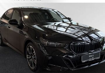 BMW i5 4.000 km 73.990 &euro; Moers 47441
