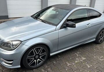 Mercedes-Benz C 250 165.284 km 11.900 &euro; Duisburg 47058