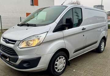Ford Transit Custom 214.000 km 8.690 &euro; Essen 45139