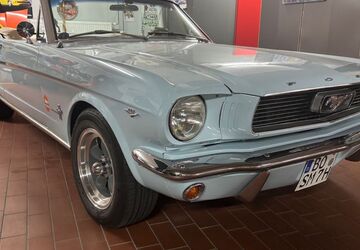 Ford Mustang 125.000 km 49.500 &euro; Bochum 44797