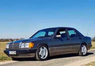 Mercedes-Benz 190 105.000 km 8.150 &euro; Duisburf 47178