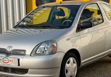 Toyota Yaris 94.000 km 4.370 &euro; Krefeld 47799