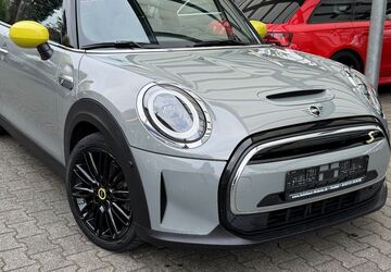 Mini Cooper SE 39.000 km 16.950 &euro; Krefeld 47799