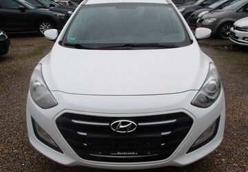 Hyundai i30 200.000 km 4.499 &euro; Oberhausen 46045